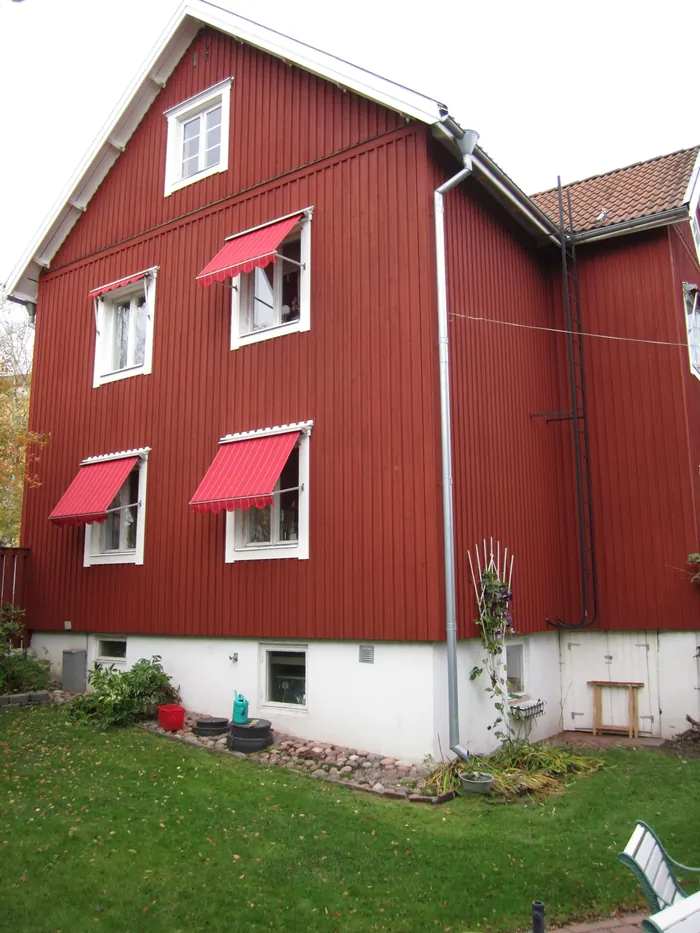 Utvändig målning av hus av STH Bygg