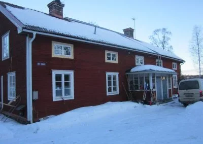 Hus i vintermiljö – takprojekt innan renovering